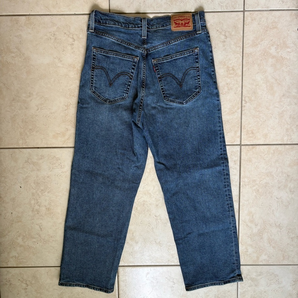 Levi's Women's Straight Leg Blue Jeans - Picture 3 of 10